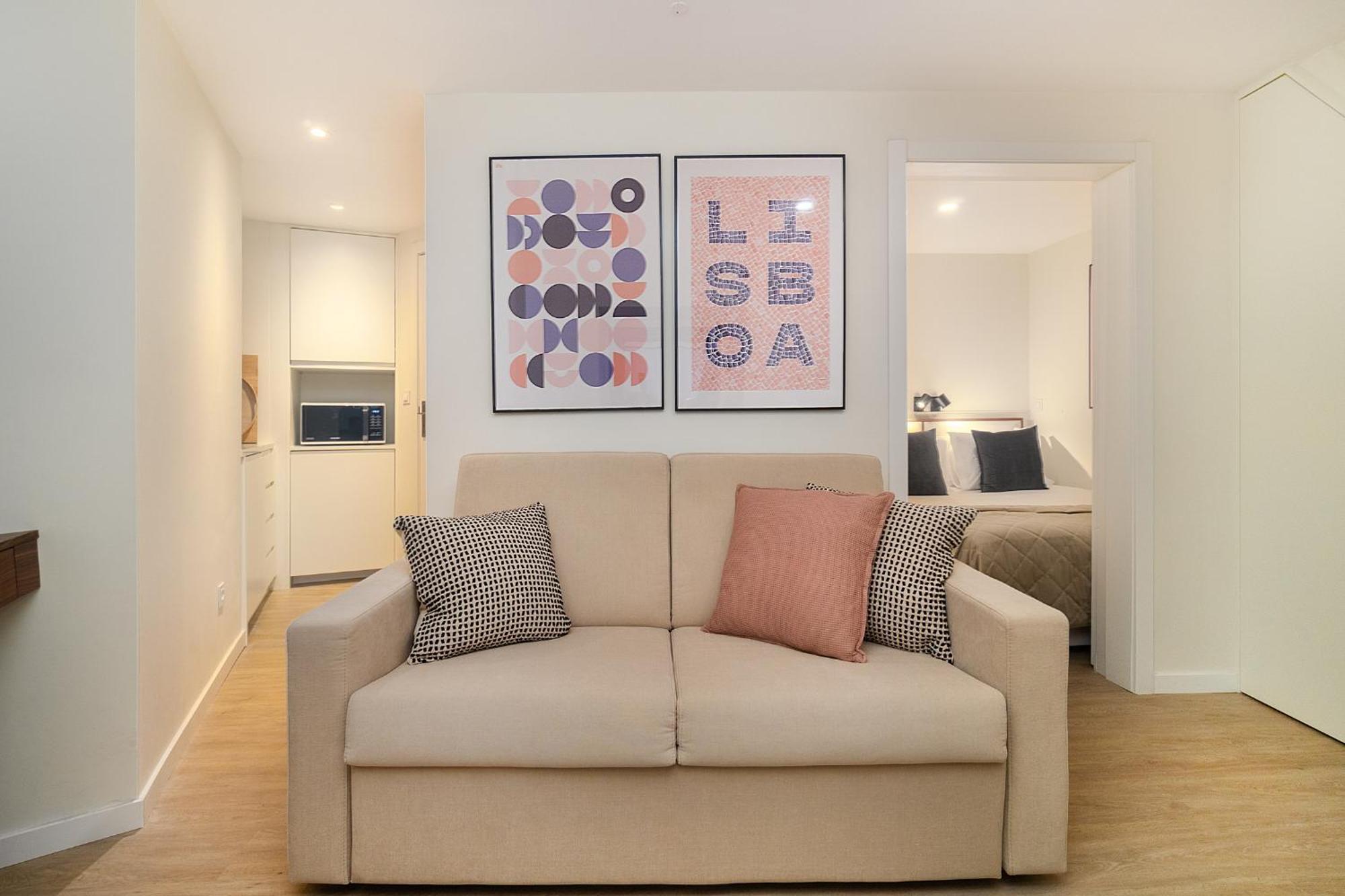 Whome Explore From A Cozy Base In Alfama Appartement *