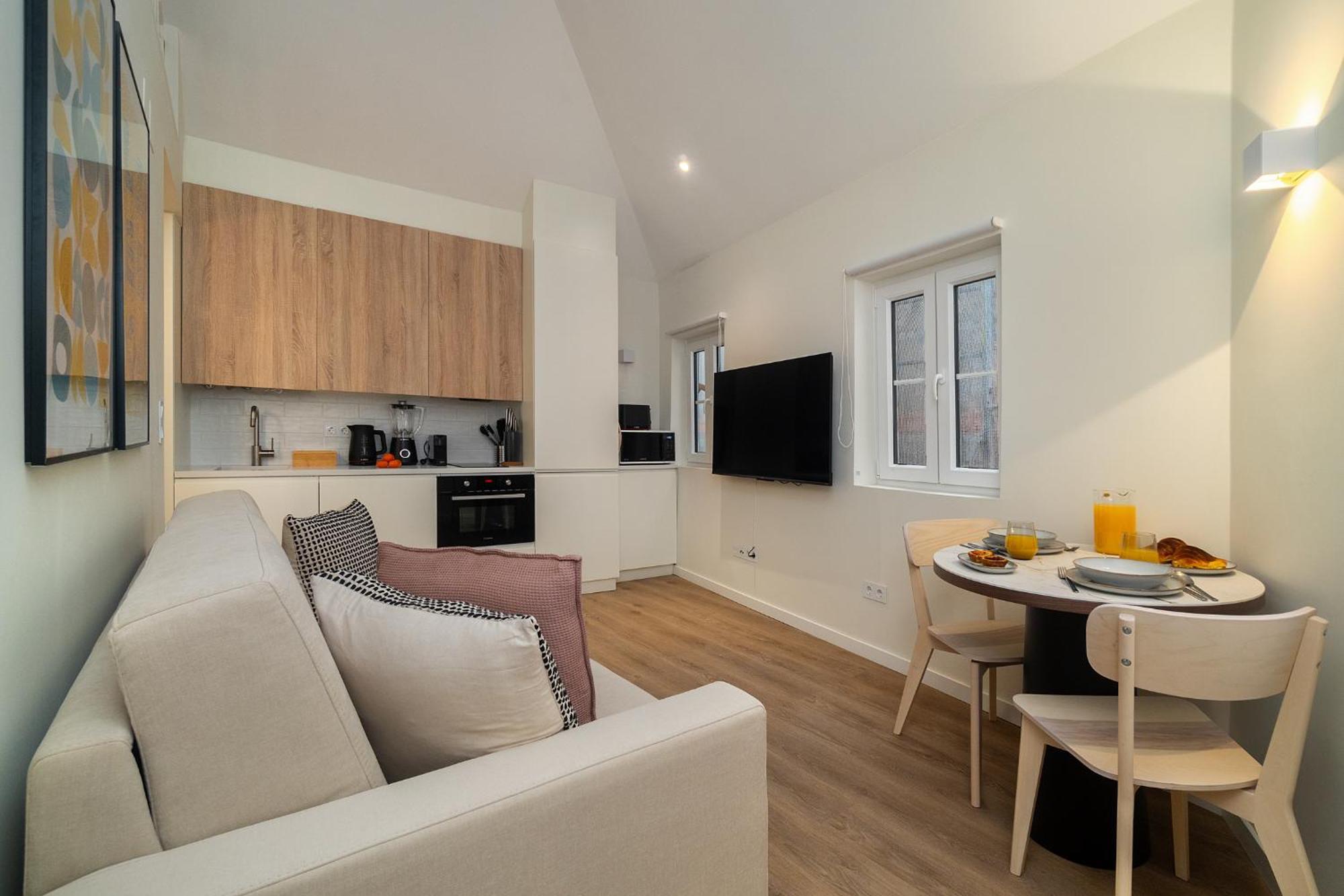 Whome Explore From A Cozy Base In Alfama Apartment Lissabon